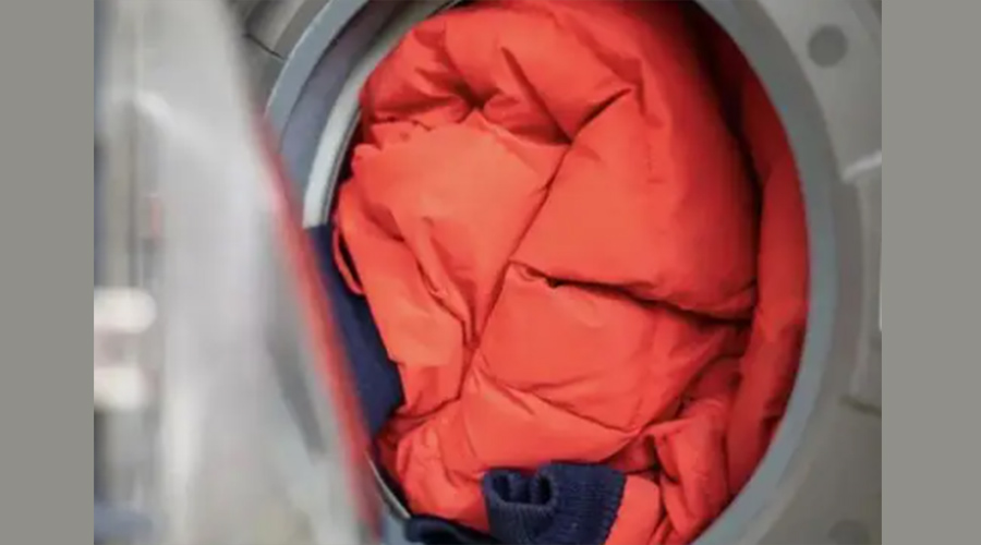 羽絨服漲價(jià)！選購(gòu)滾筒干衣機(jī)烘羽絨服這個(gè)細(xì)節(jié)不可忽視