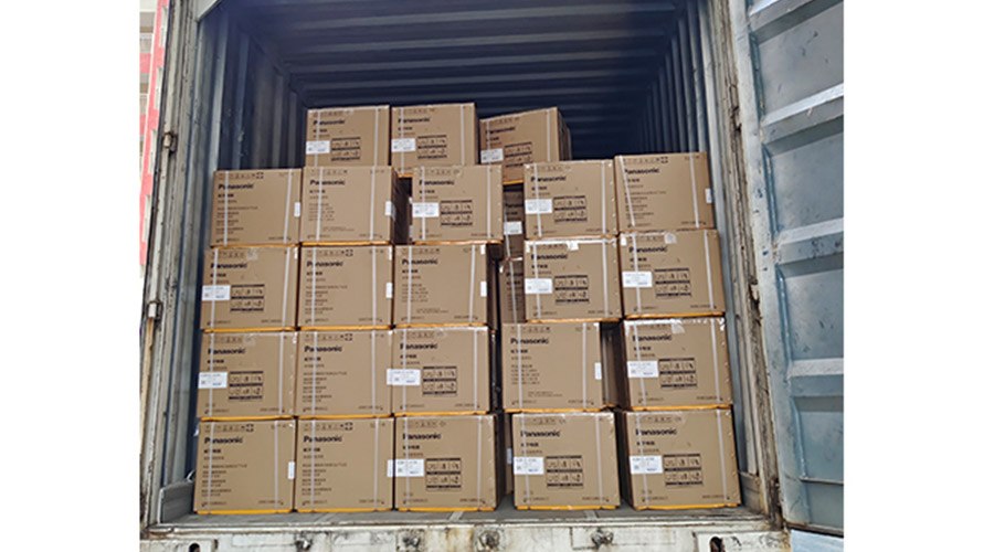 滿滿的貨物！國內(nèi)知名品牌客戶全自動滾筒洗衣機裝柜發(fā)貨