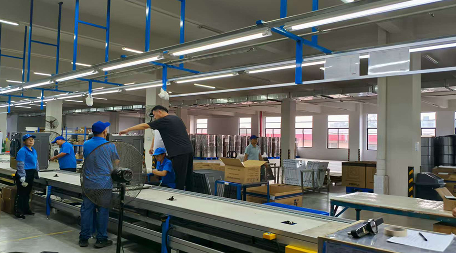 巴西客戶到訪金環(huán)電器，洽談熱泵烘干機后續(xù)訂單